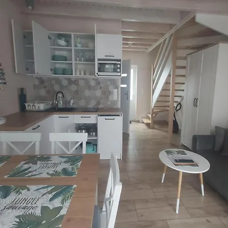 Σπίτι διακοπών Comfortable With Terraces